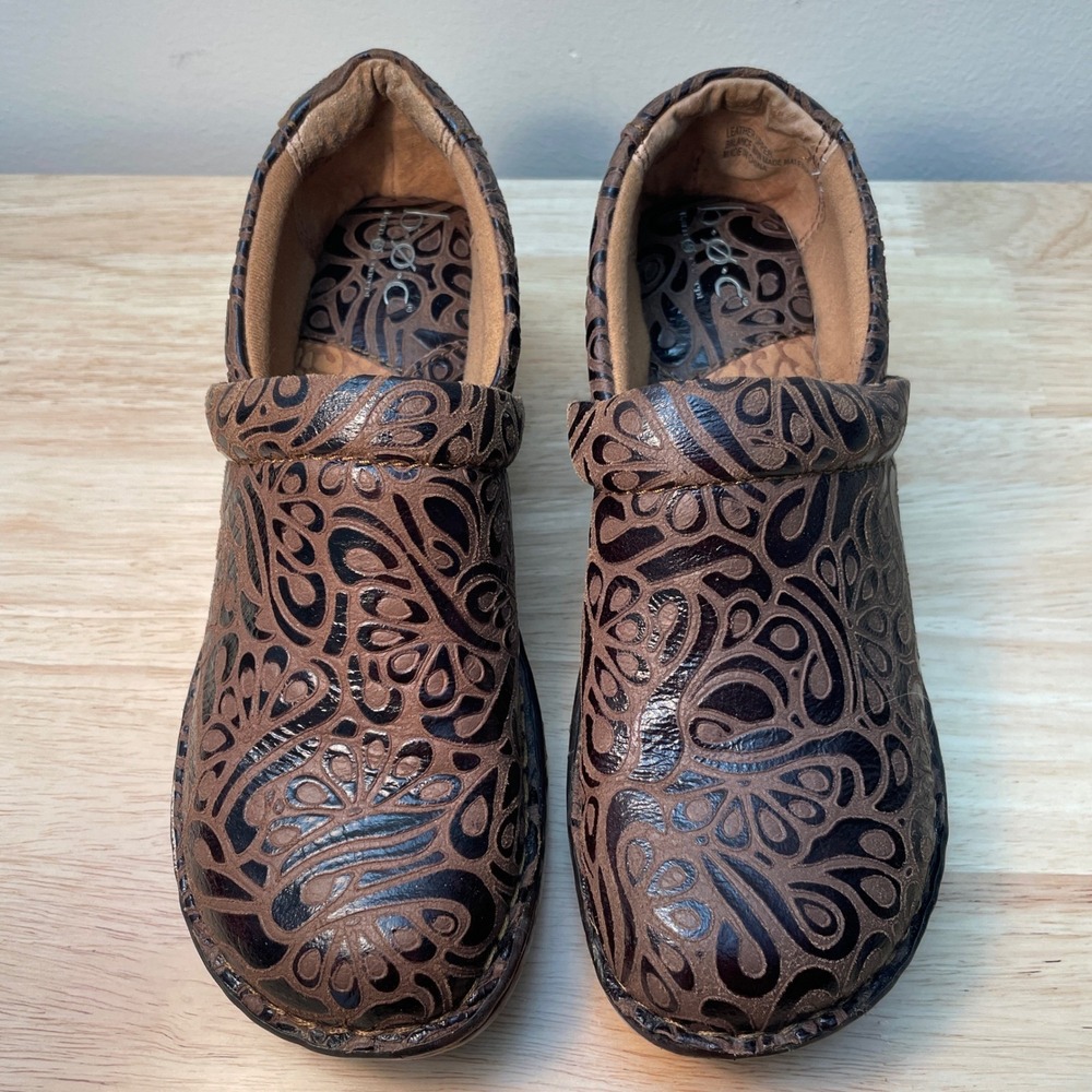 BOC Born Concept Womens Brown Tooled Leather Paisley Clogs Shoes BC6630 Size 7.5